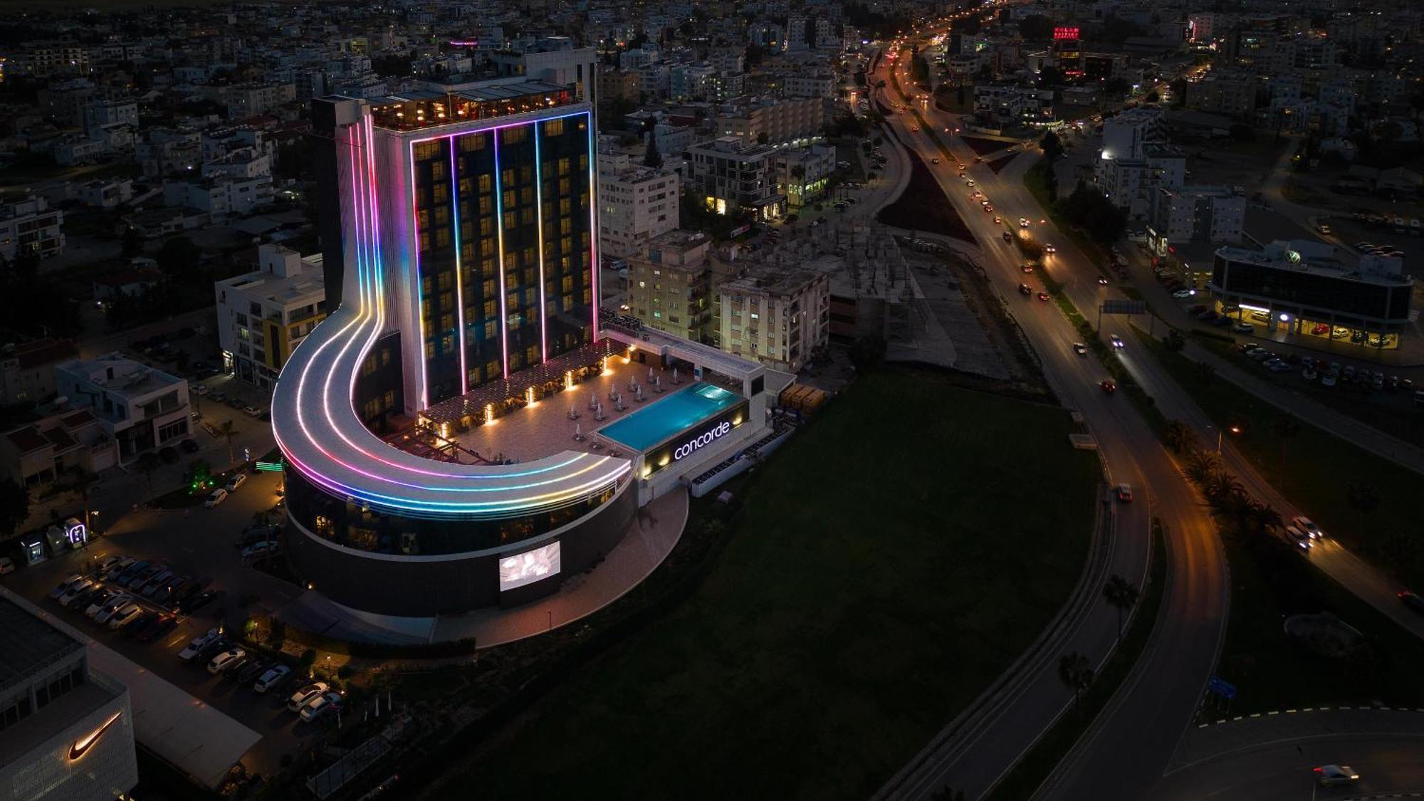 Concorde Tower Hotel & Casino Nicosia Ngoại thất bức ảnh The hotel at night