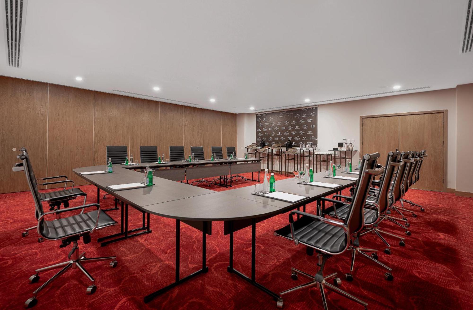 Concorde Tower Hotel & Casino Nicosia Ngoại thất bức ảnh Meeting room