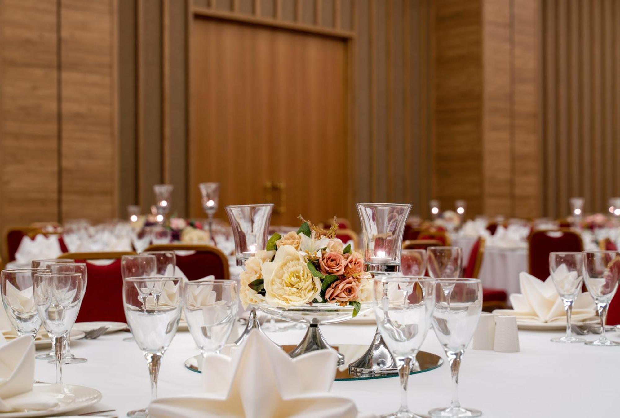 Concorde Tower Hotel & Casino Nicosia Ngoại thất bức ảnh The interior of the ballroom